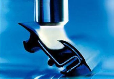 大氣等離子清洗機(jī)對(duì)車用橡膠密封條處理應(yīng)用